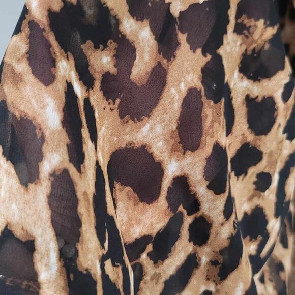 Leopard print semi-sheer scarf shawl wrap. EUC - Picture 2 of 5